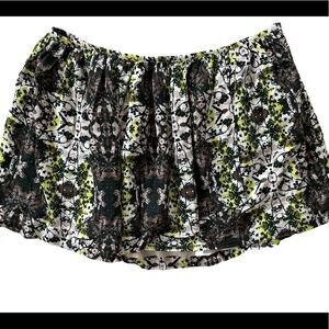 PRINCESS Vera Wang bubble style hem lined faux wrap style mini skirt, size 11.